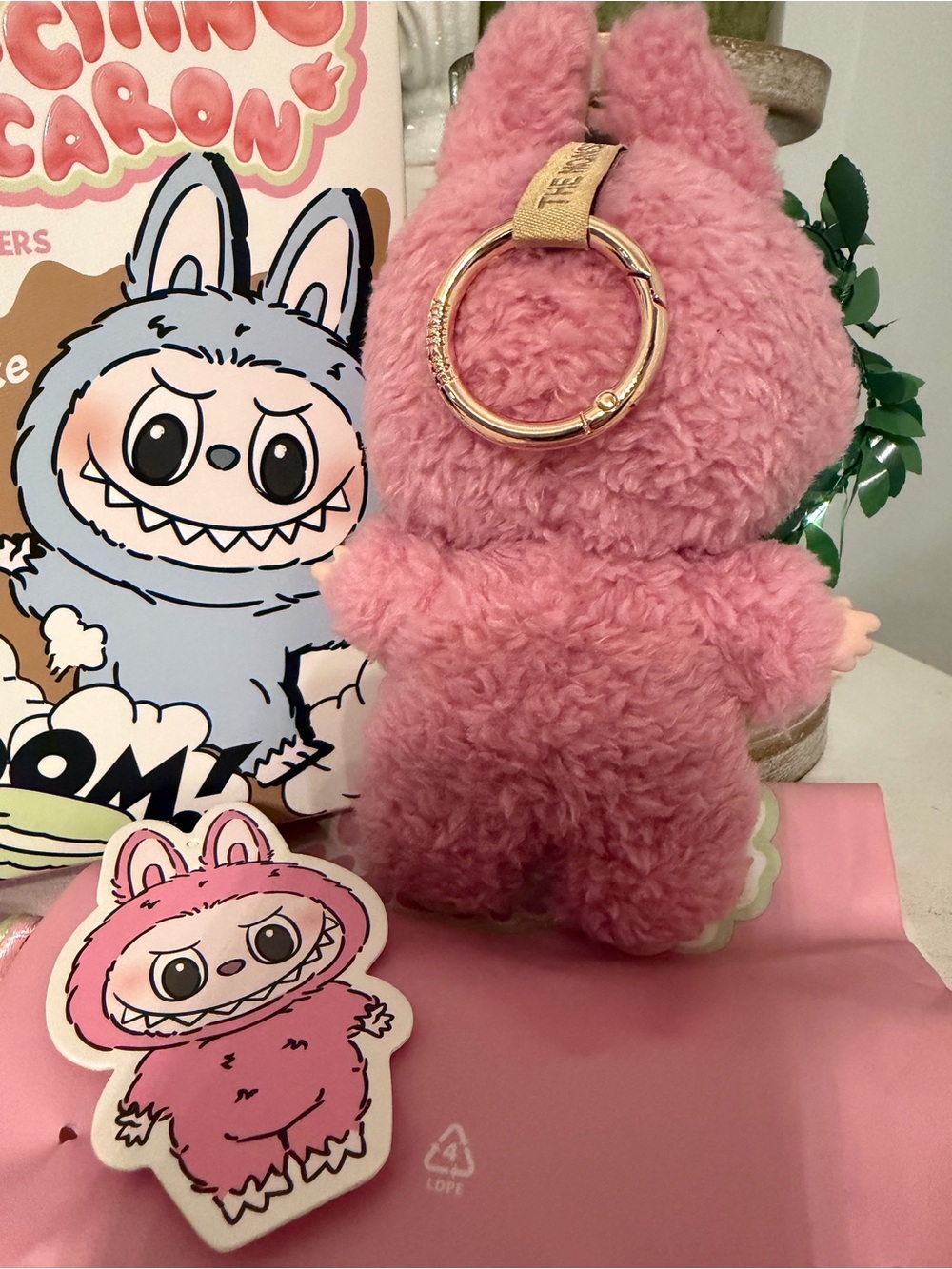 POP MART Exciting Macaron ‘Lychee Berry’ Plush Pendant - Picture 2 of 7